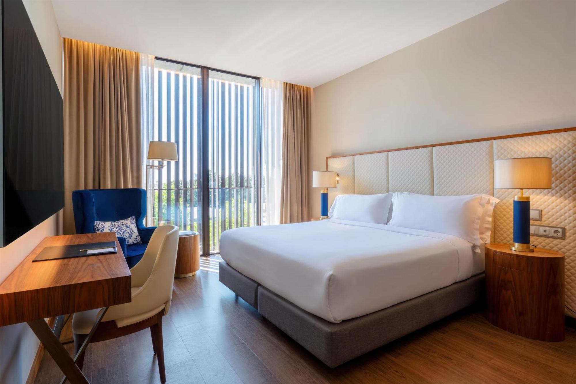 King Deluxe Room