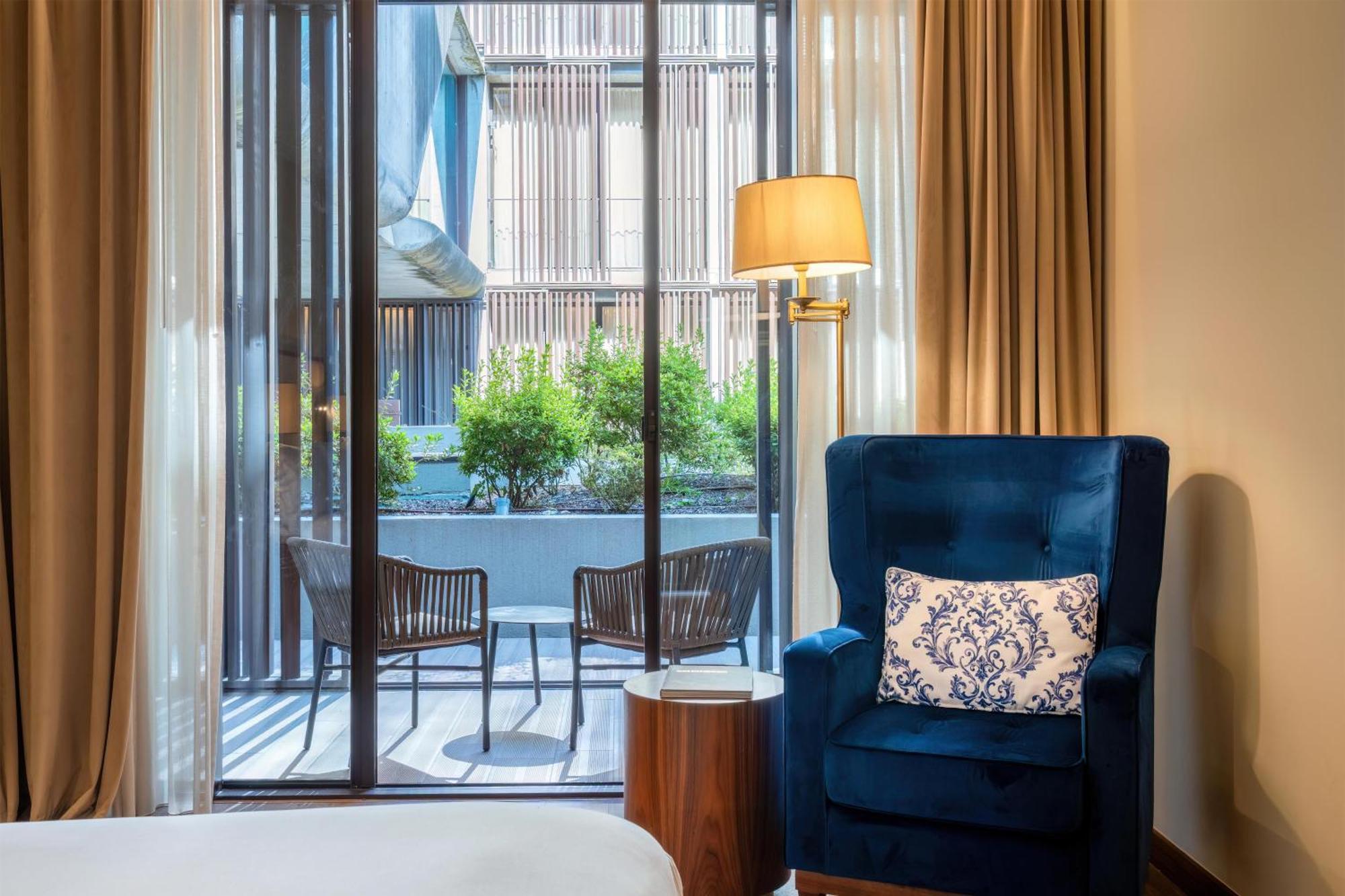 Grand Premium King Room